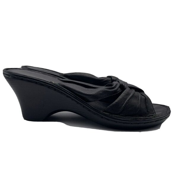 clarks sandals 8 black leather wedge heel slip on - Picture 1 of 8